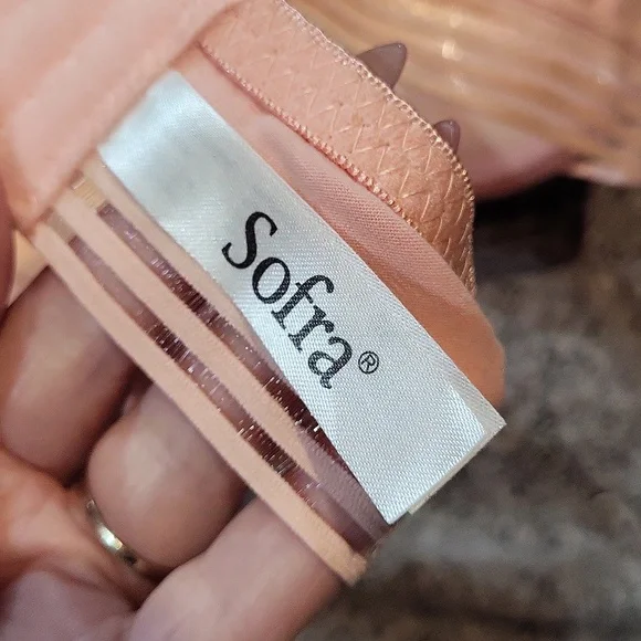 Sofra Bra - Picture 8 of 10
